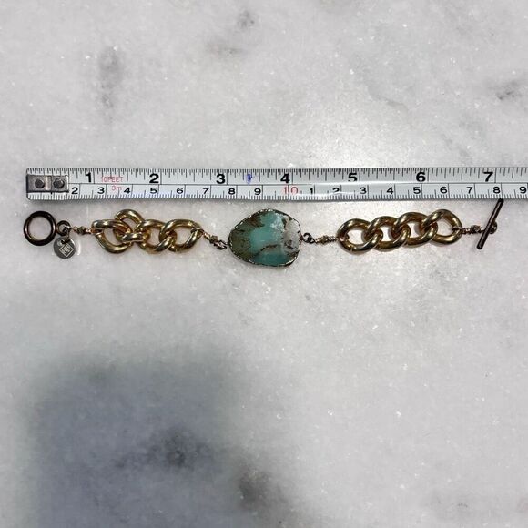 BLB Designs Chunky Curb Chain Gemstone Accent Toggle Clasp Bracelet Gold-tone 7" - Picture 4 of 4